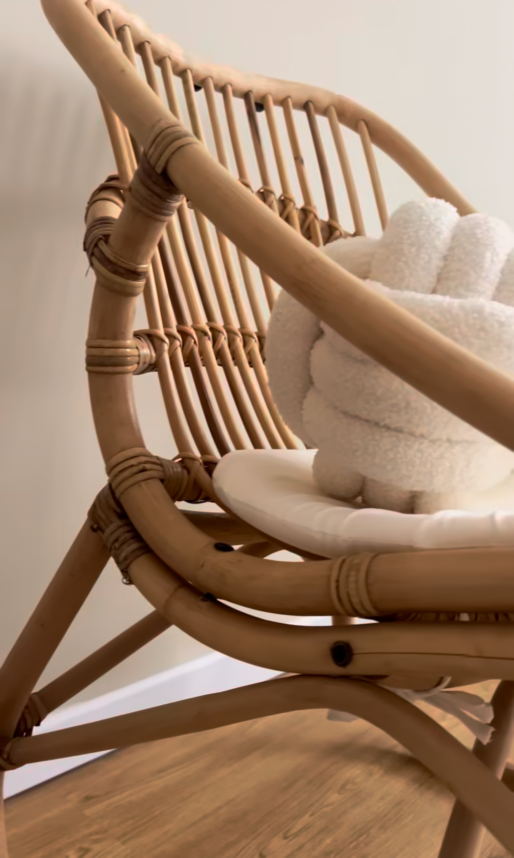 𝕃𝕚𝕧𝕚𝕟 ℂ𝕠𝕞𝕗𝕪™𝕍𝕚𝕕𝕒𝕩𝕃☁˚‘𝕤 Rattan Linen Chair