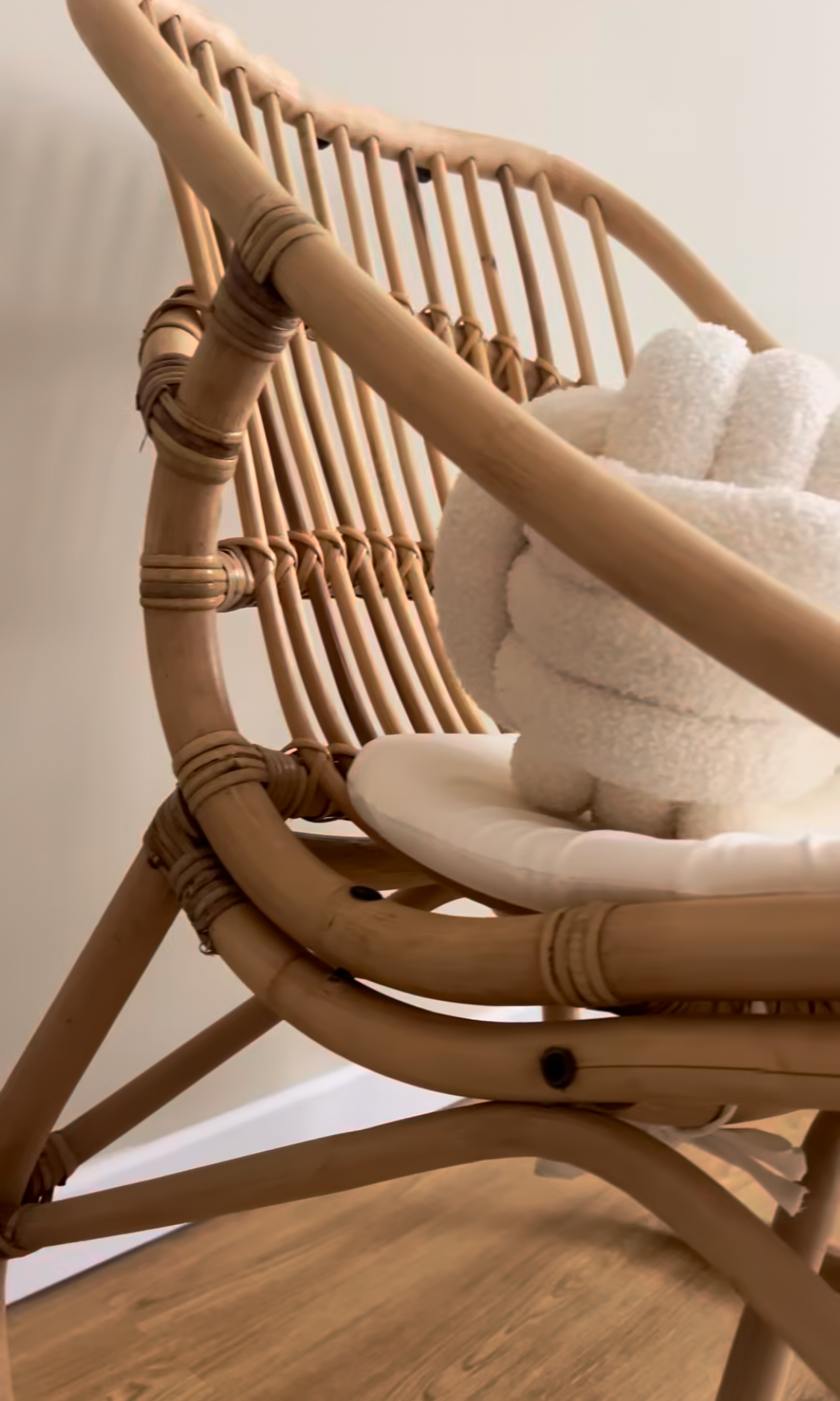 𝕃𝕚𝕧𝕚𝕟 ℂ𝕠𝕞𝕗𝕪™𝕍𝕚𝕕𝕒𝕩𝕃☁˚‘𝕤 Rattan Linen Chair