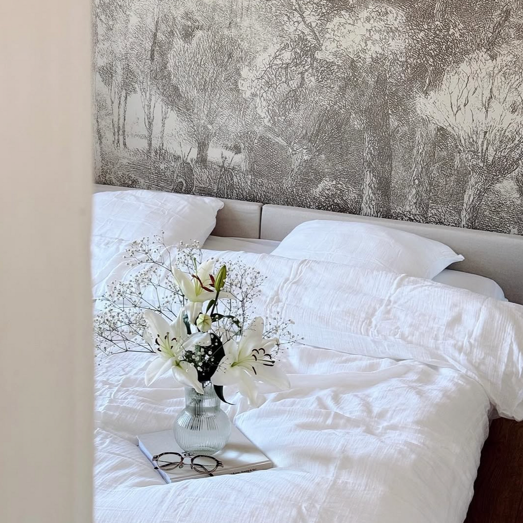 Minimalist Upholstered Bed Frame – Modern Soft-Touch Platform Bed